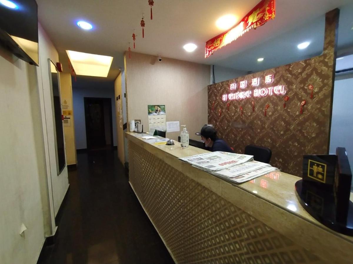 Super Oyo 90668 Joy Inn Miri Exterior photo